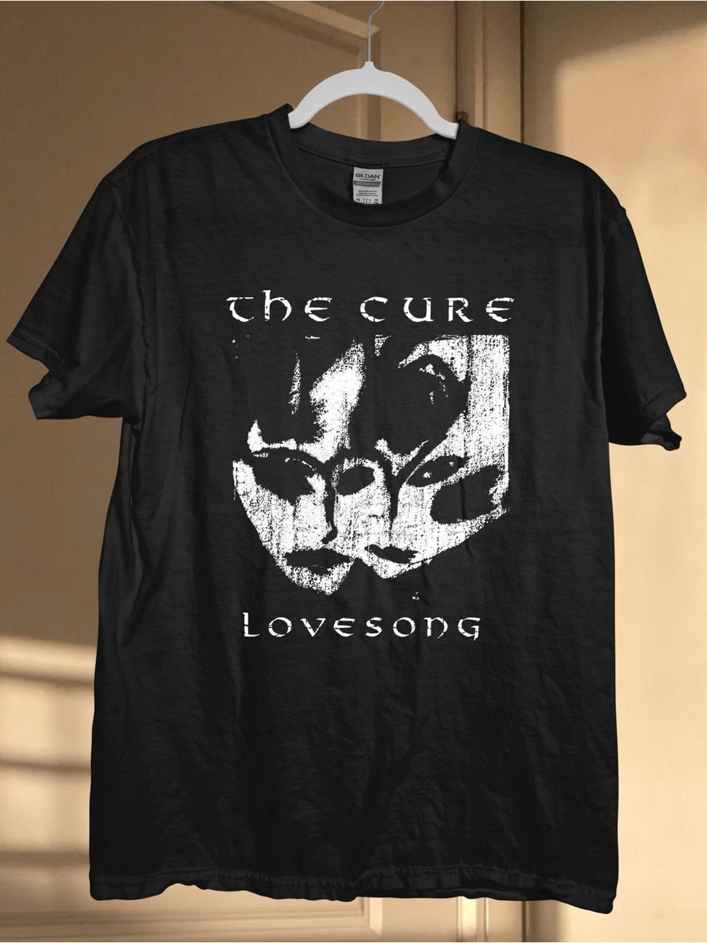 Gildan Black Graphic Tee The Cure Lovesong